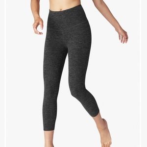 Beyond Yoga high waisted capri legging